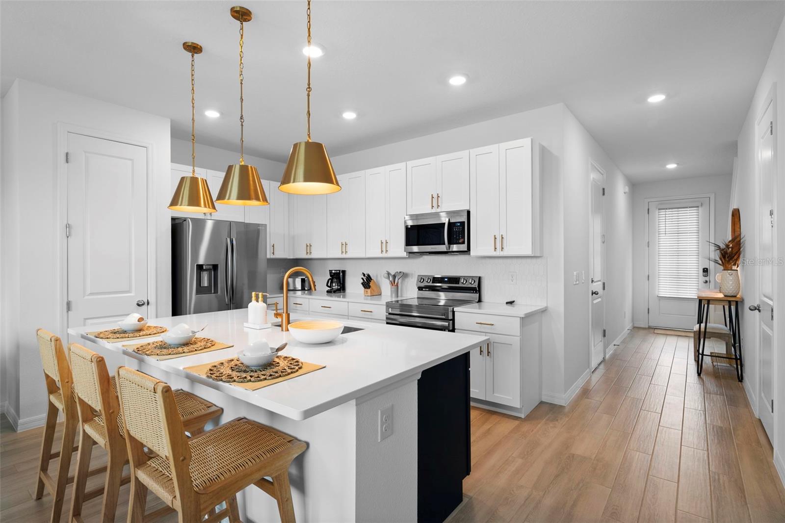 Image 6 of 28 For 642 Longboat Drive