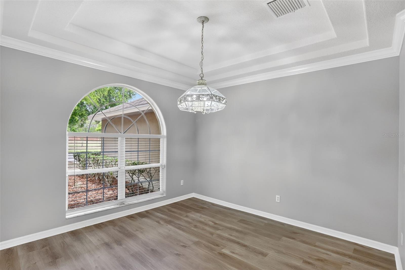 Image 18 of 50 For 8852 Great Cove Drive