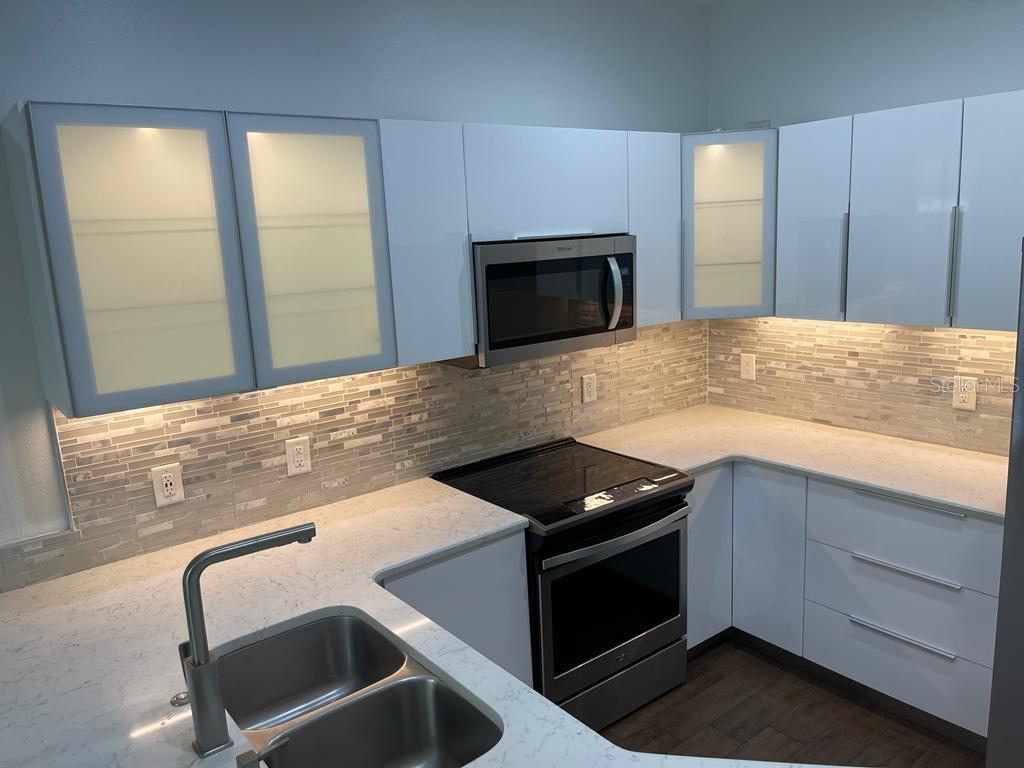 Image 2 of 39 For 3153 Capri Isle Way