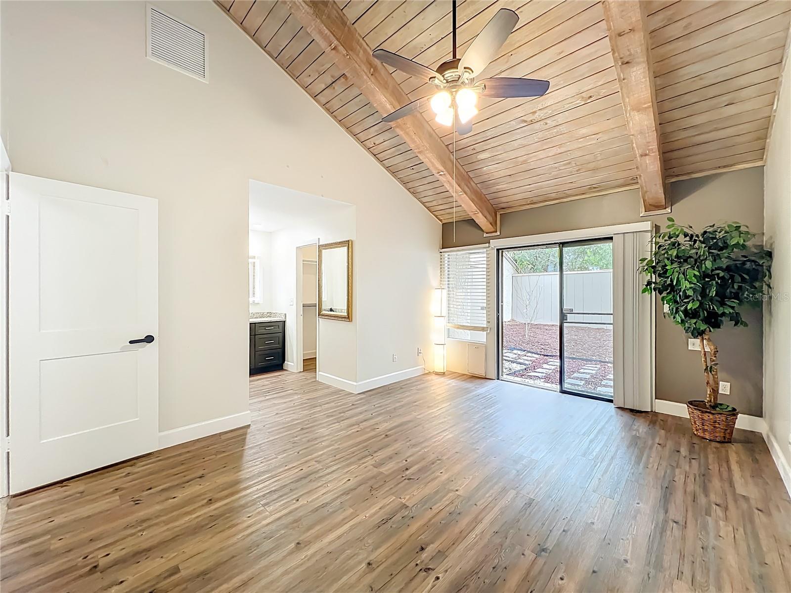 Image 31 of 58 For 207 Weeping Elm Lane