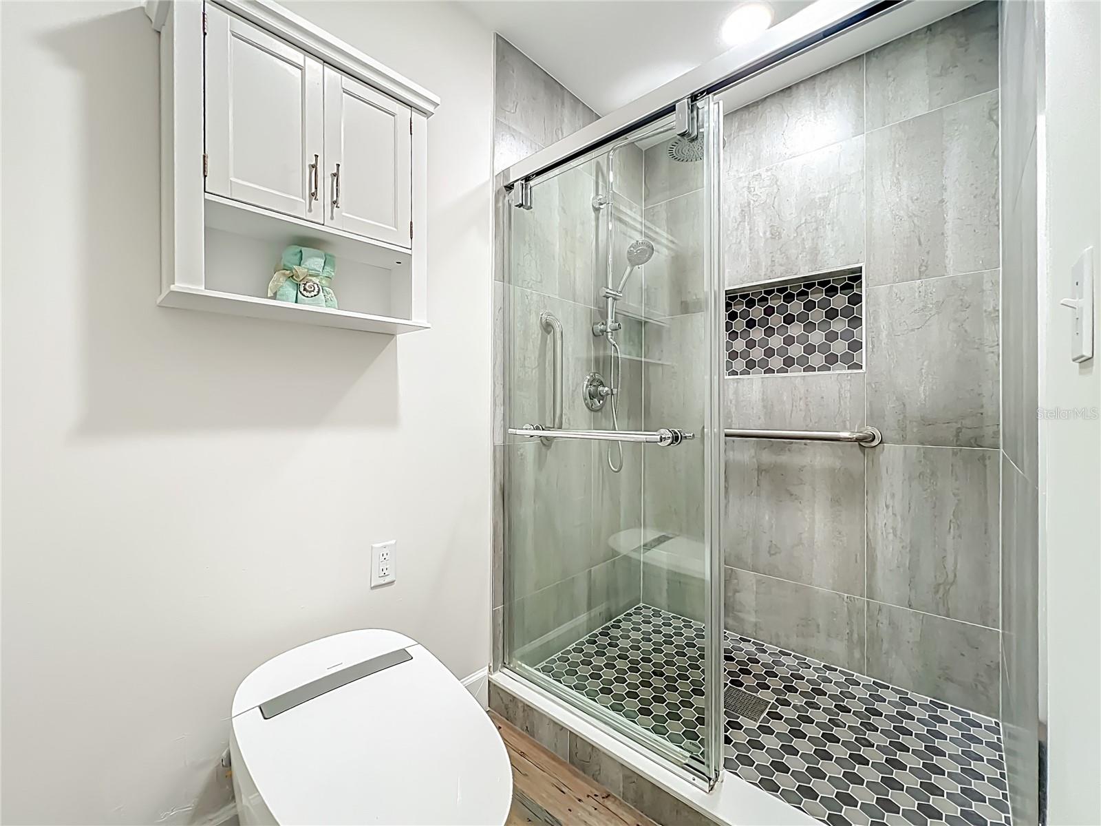 Image 35 of 58 For 207 Weeping Elm Lane