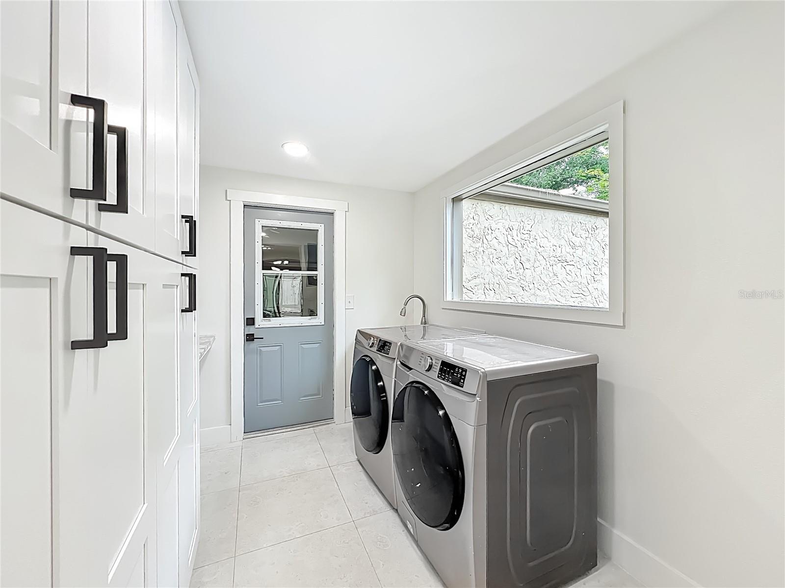 Image 36 of 58 For 207 Weeping Elm Lane