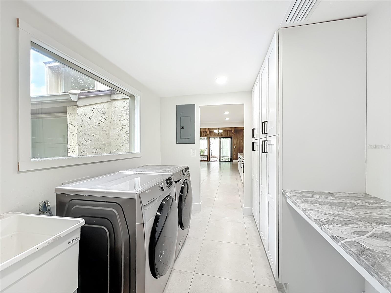 Image 38 of 58 For 207 Weeping Elm Lane