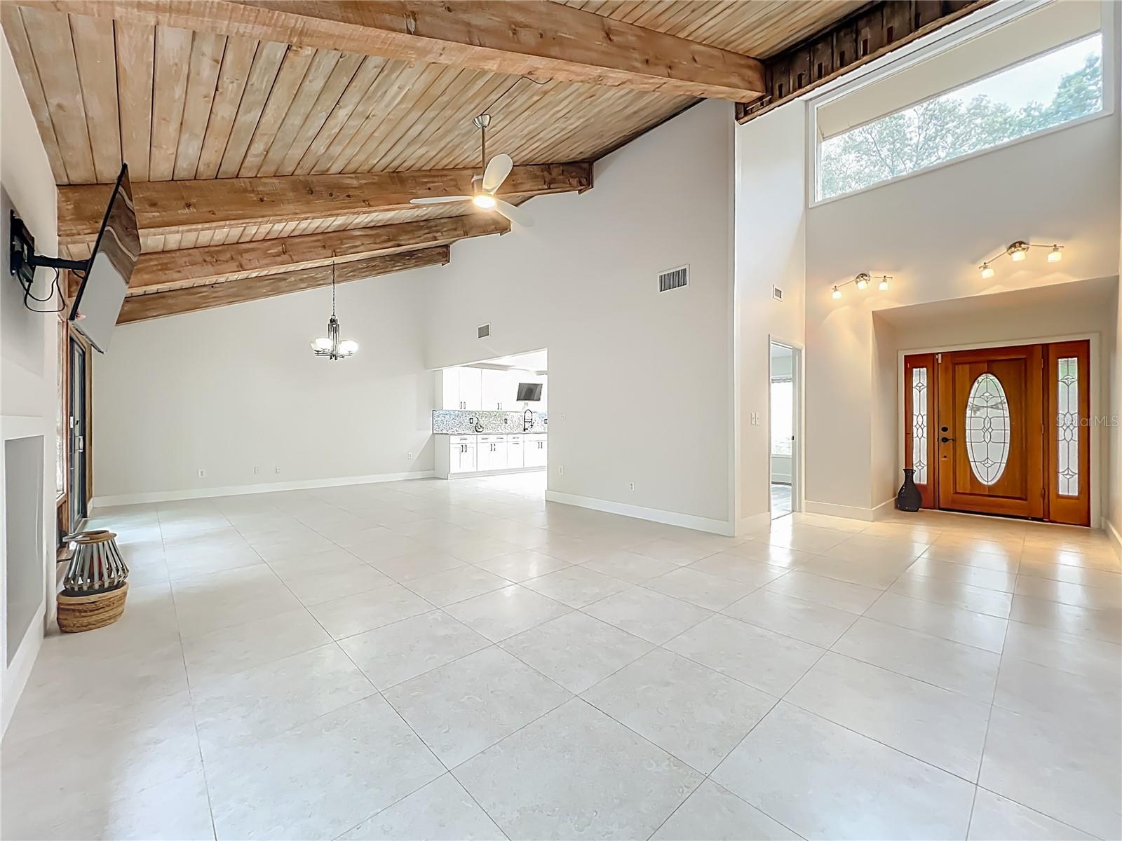 Image 8 of 58 For 207 Weeping Elm Lane