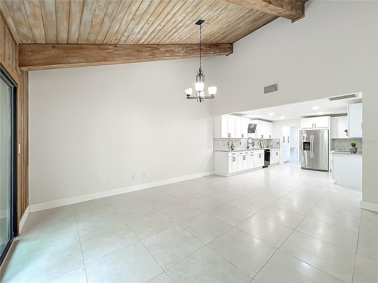 Image 9 of 58 For 207 Weeping Elm Lane