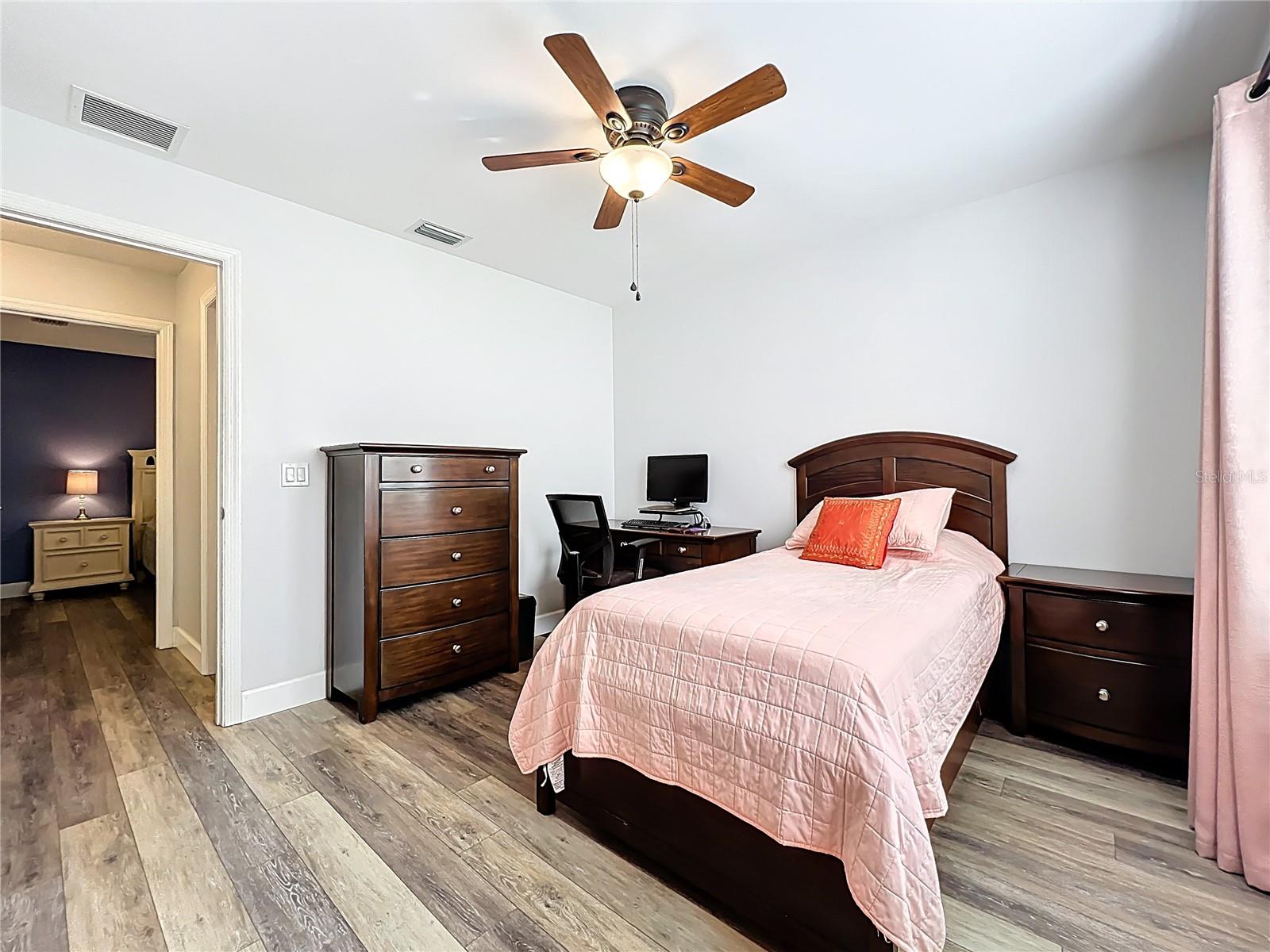 Image 15 of 28 For 630 Falcon Court