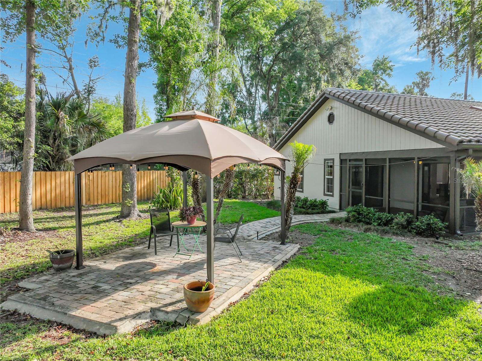 Image 20 of 28 For 630 Falcon Court