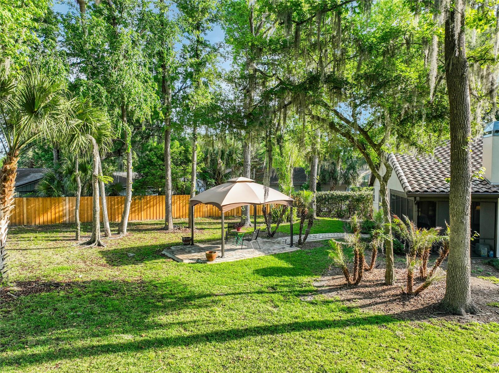 Image 21 of 28 For 630 Falcon Court