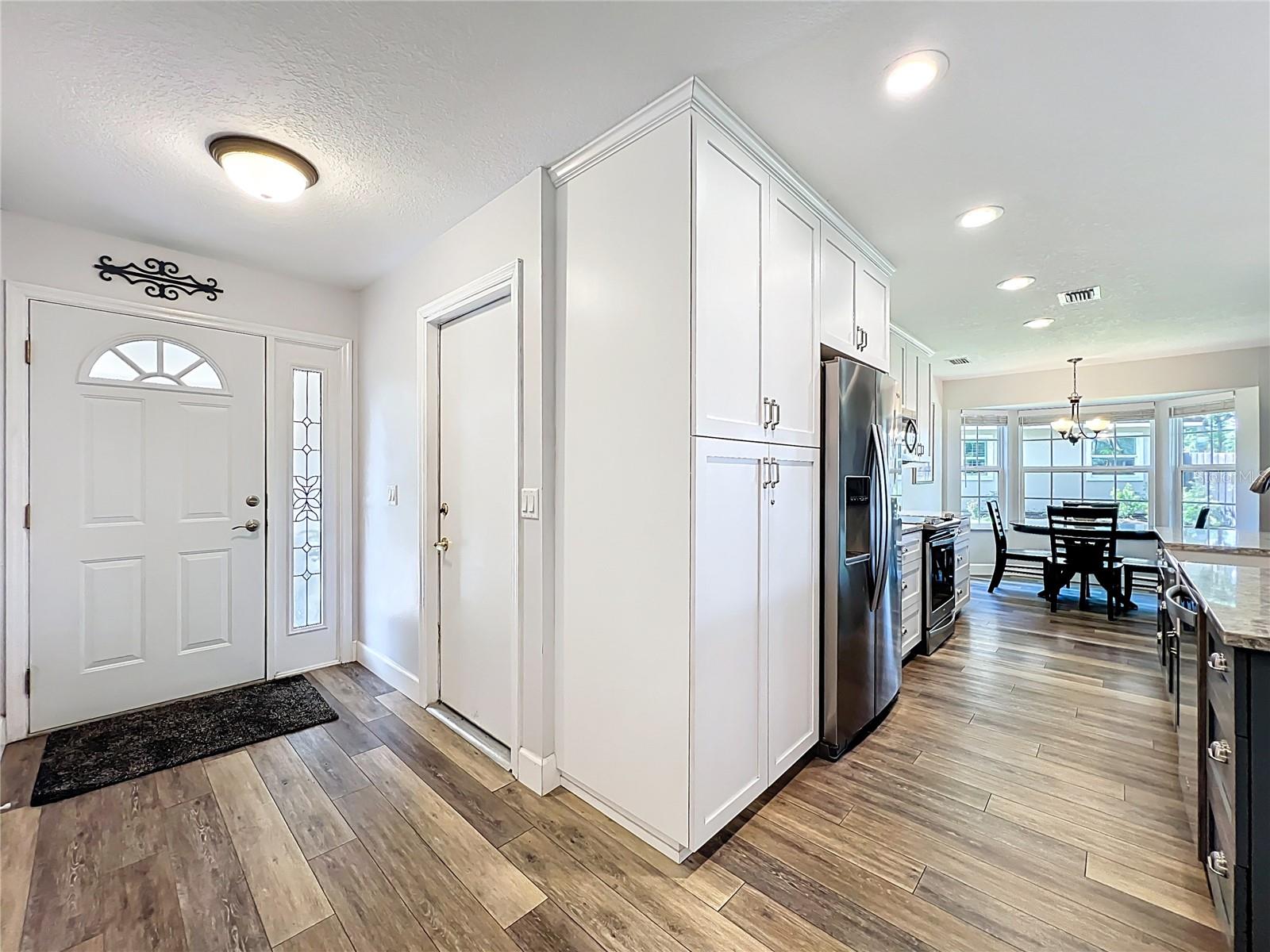 Image 4 of 28 For 630 Falcon Court