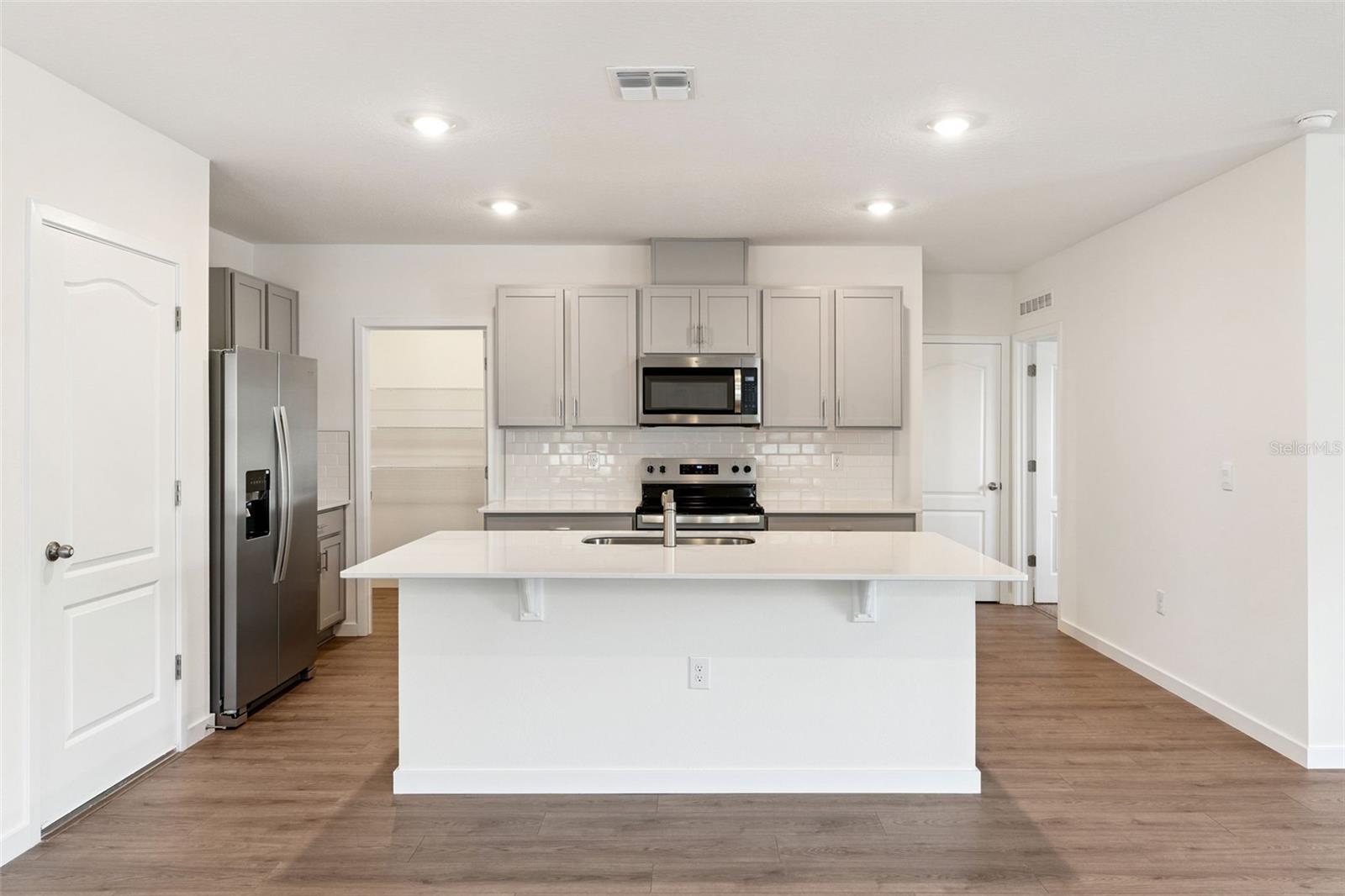 Image 12 of 29 For 2113 Walnut Creek Drive