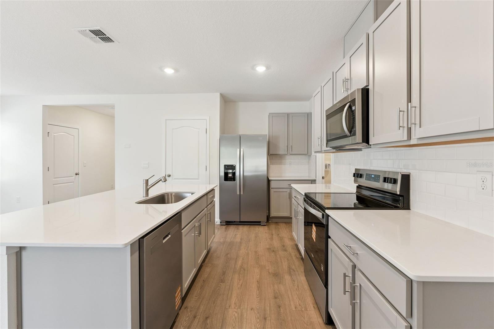 Image 13 of 29 For 2113 Walnut Creek Drive