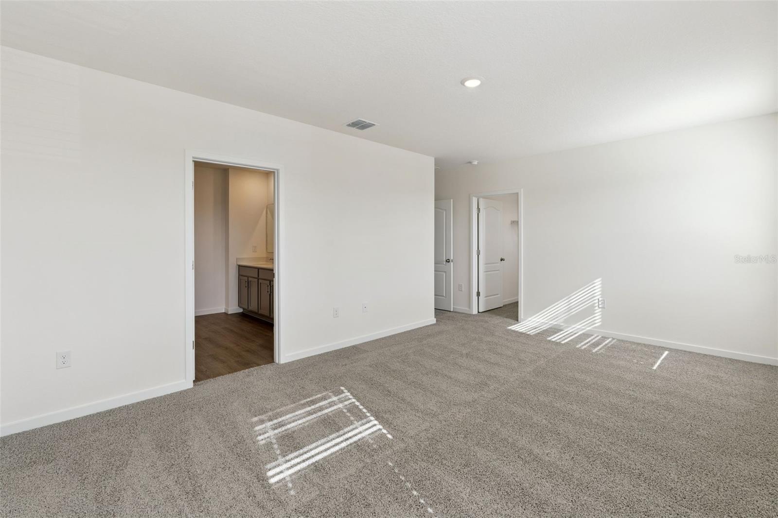 Image 18 of 29 For 2113 Walnut Creek Drive