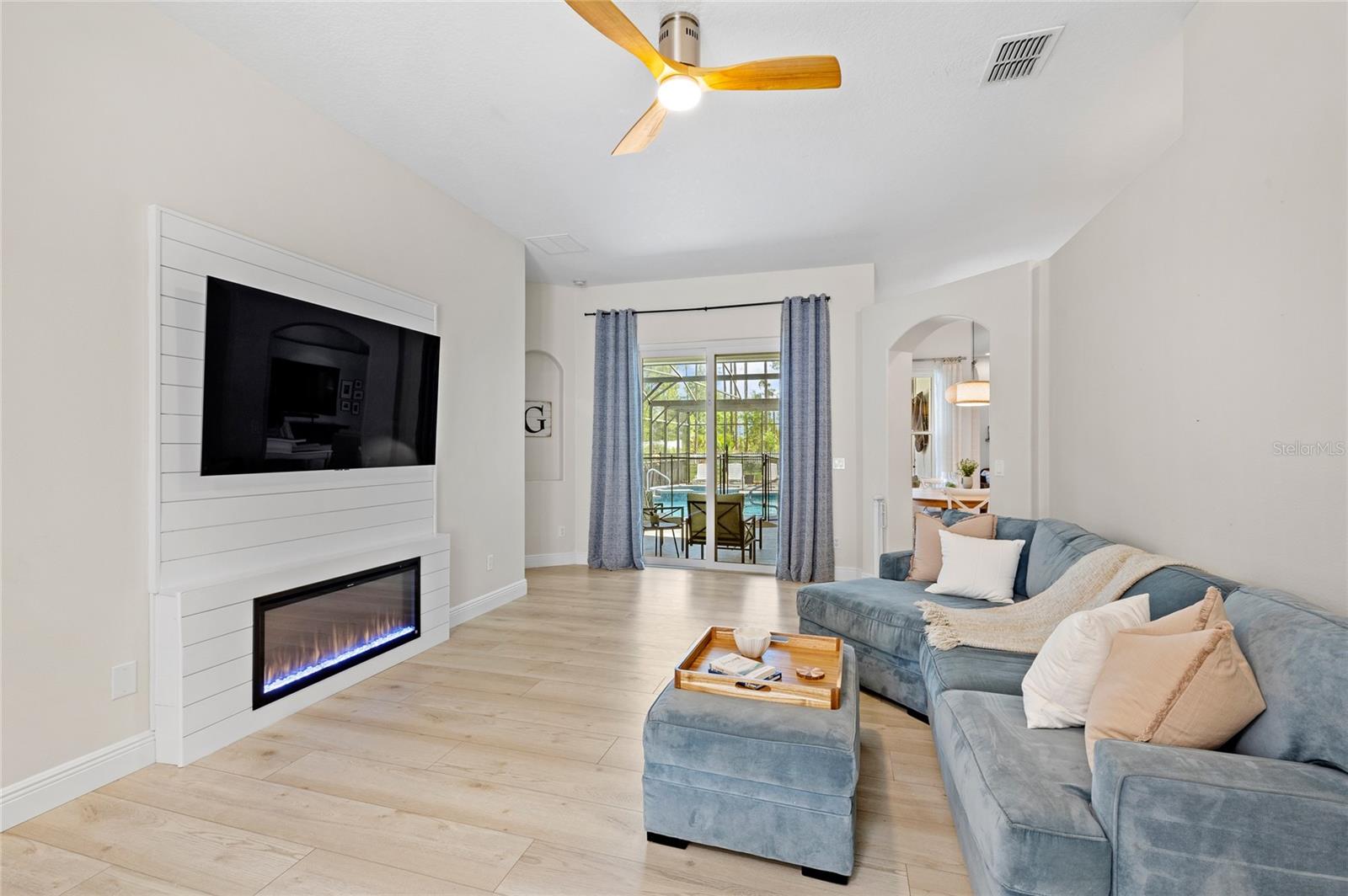 Image 10 of 62 For 710 Hampton Drive