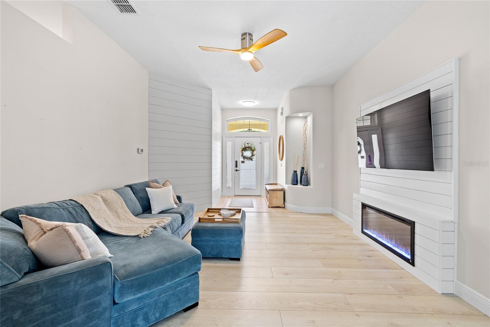 Image 12 of 62 For 710 Hampton Drive