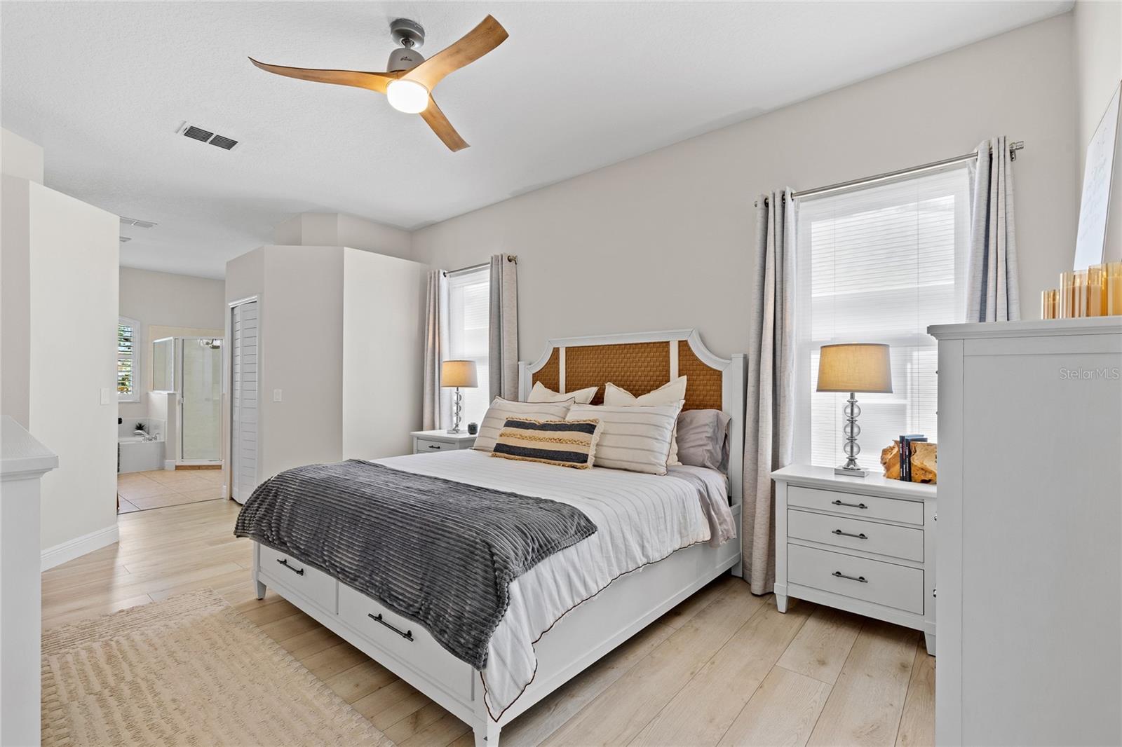 Image 14 of 62 For 710 Hampton Drive