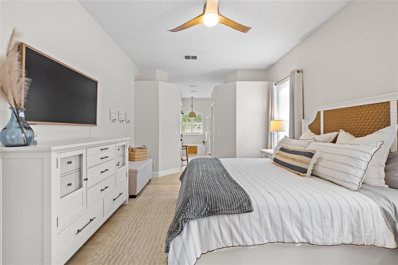 Image 15 of 62 For 710 Hampton Drive