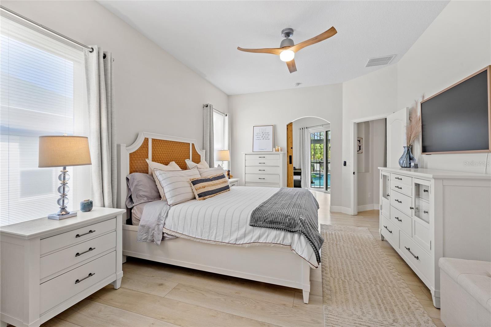 Image 19 of 62 For 710 Hampton Drive