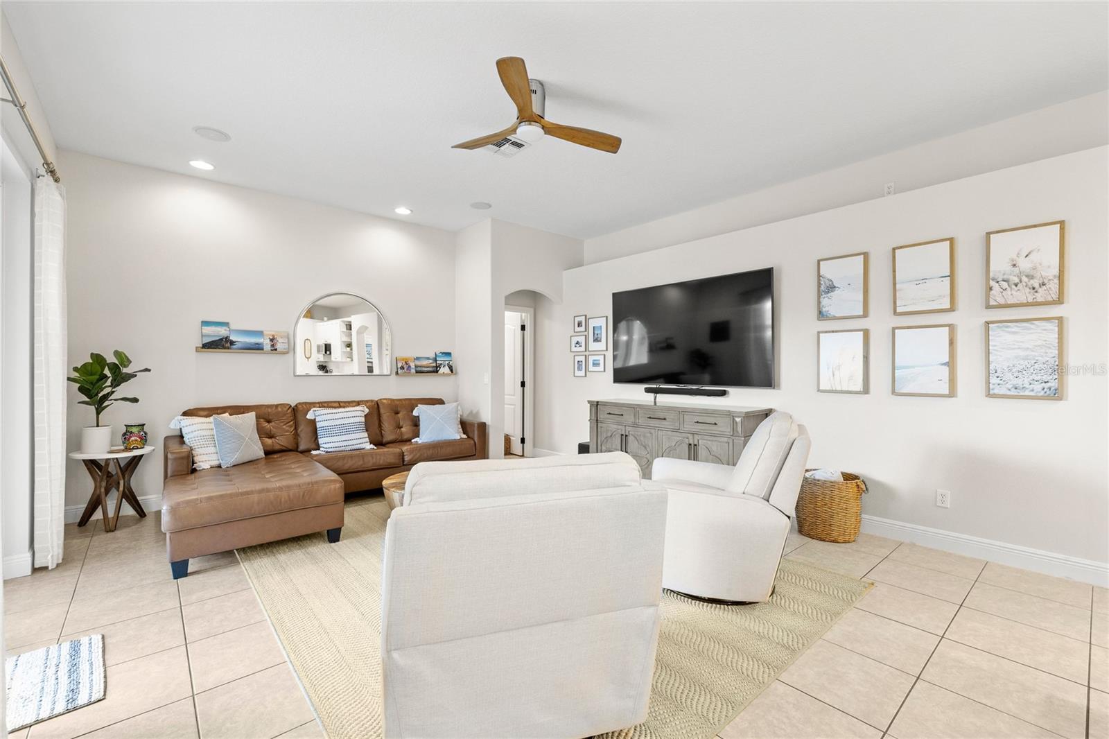 Image 27 of 62 For 710 Hampton Drive