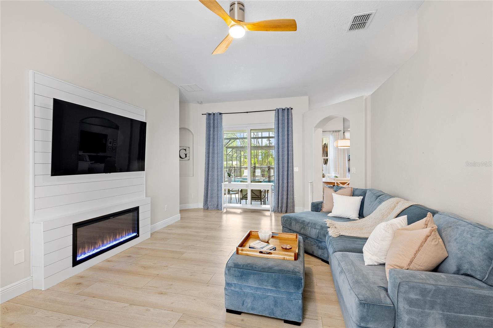 Image 7 of 62 For 710 Hampton Drive