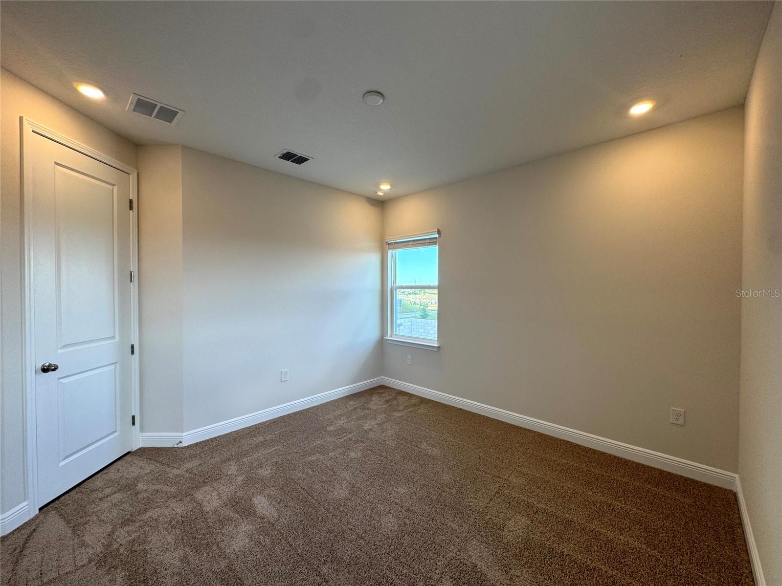 Image 15 of 20 For 1900 Sunshine Peak Dr Drive