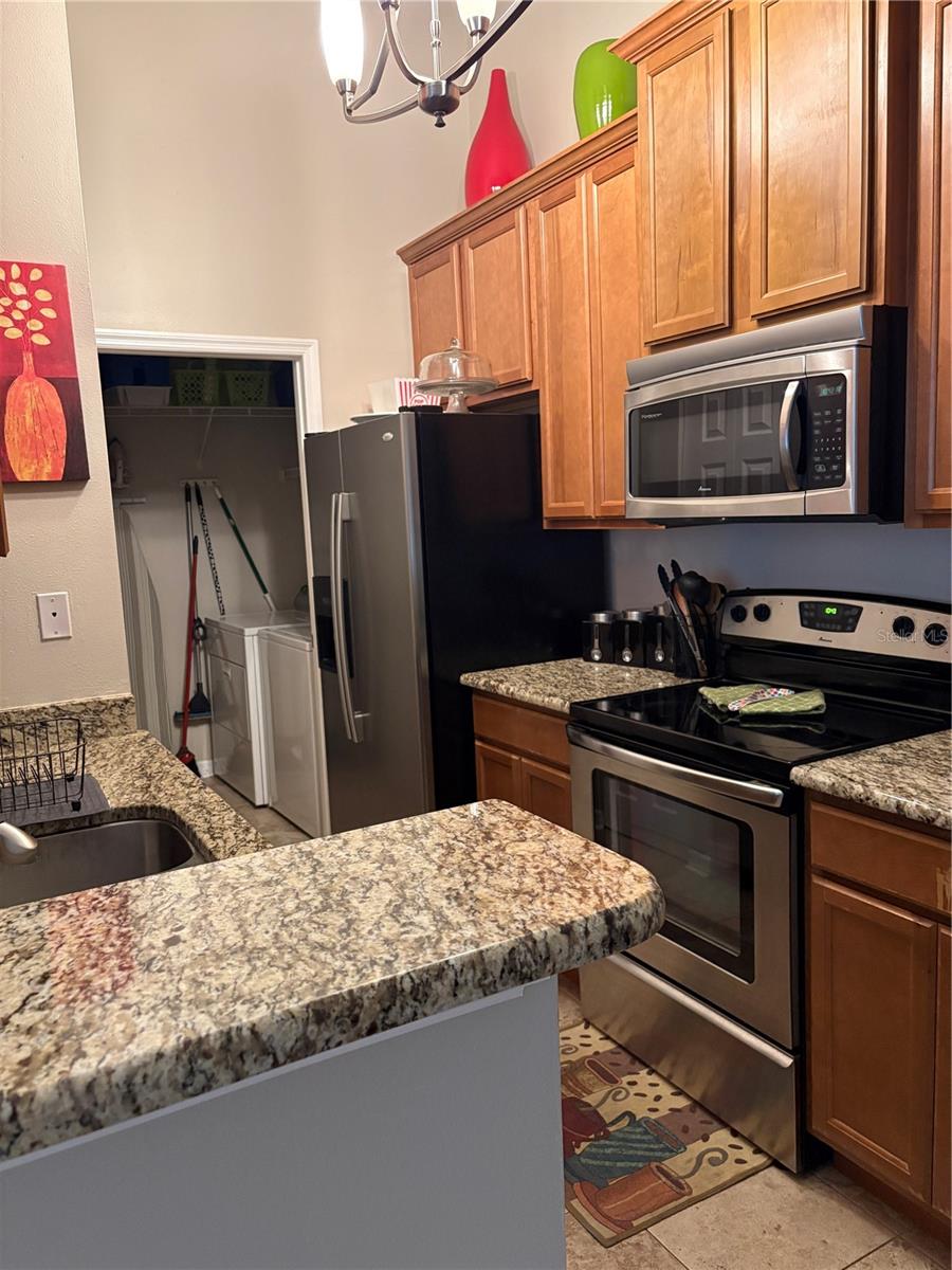 Image 7 of 22 For 2516 Grassy Point Drive 200