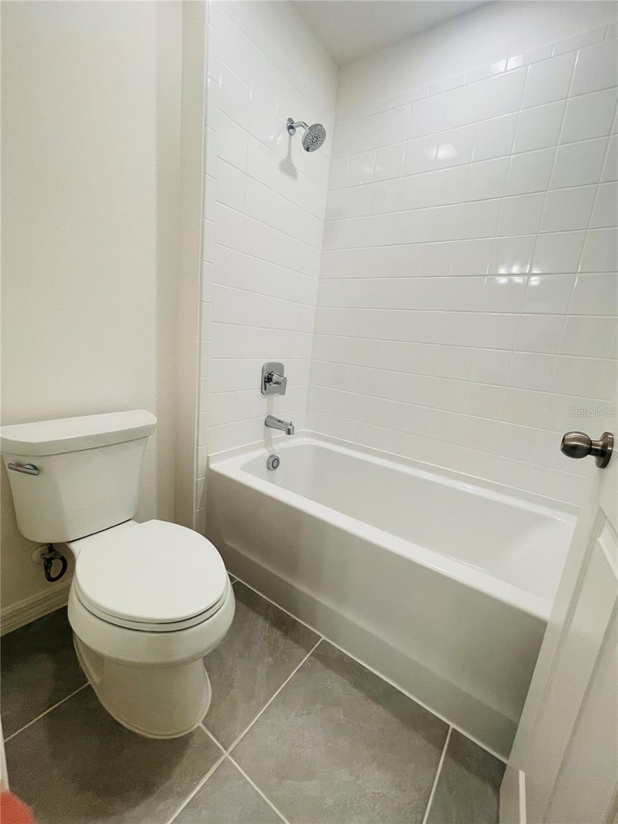 Image 10 of 20 For 180 Glass Onion Drive