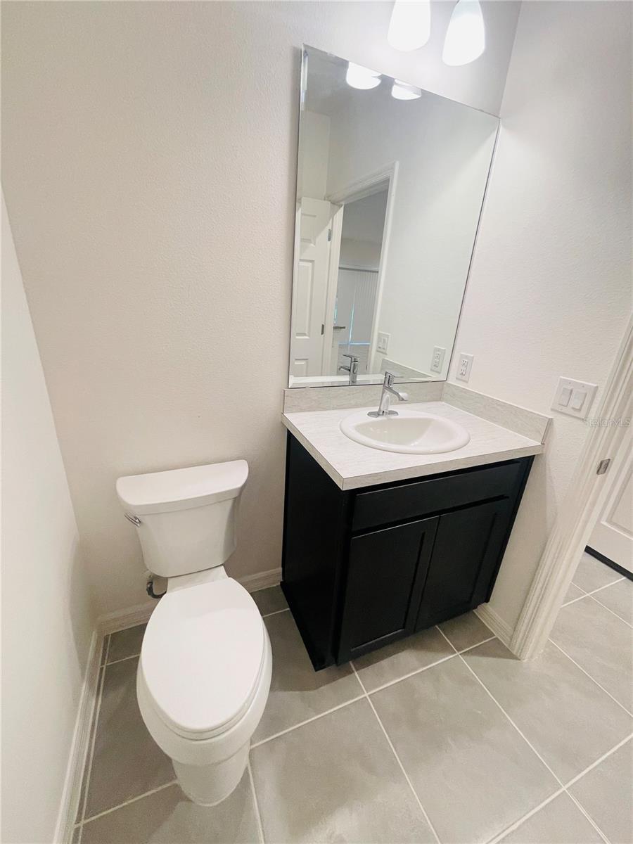 Image 11 of 20 For 180 Glass Onion Drive