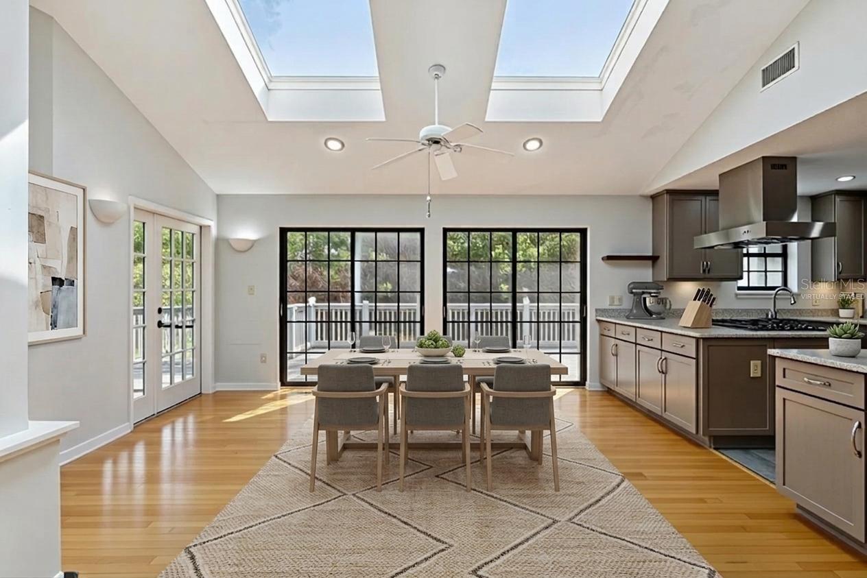 Image 12 of 56 For 156 Big Oak Bend