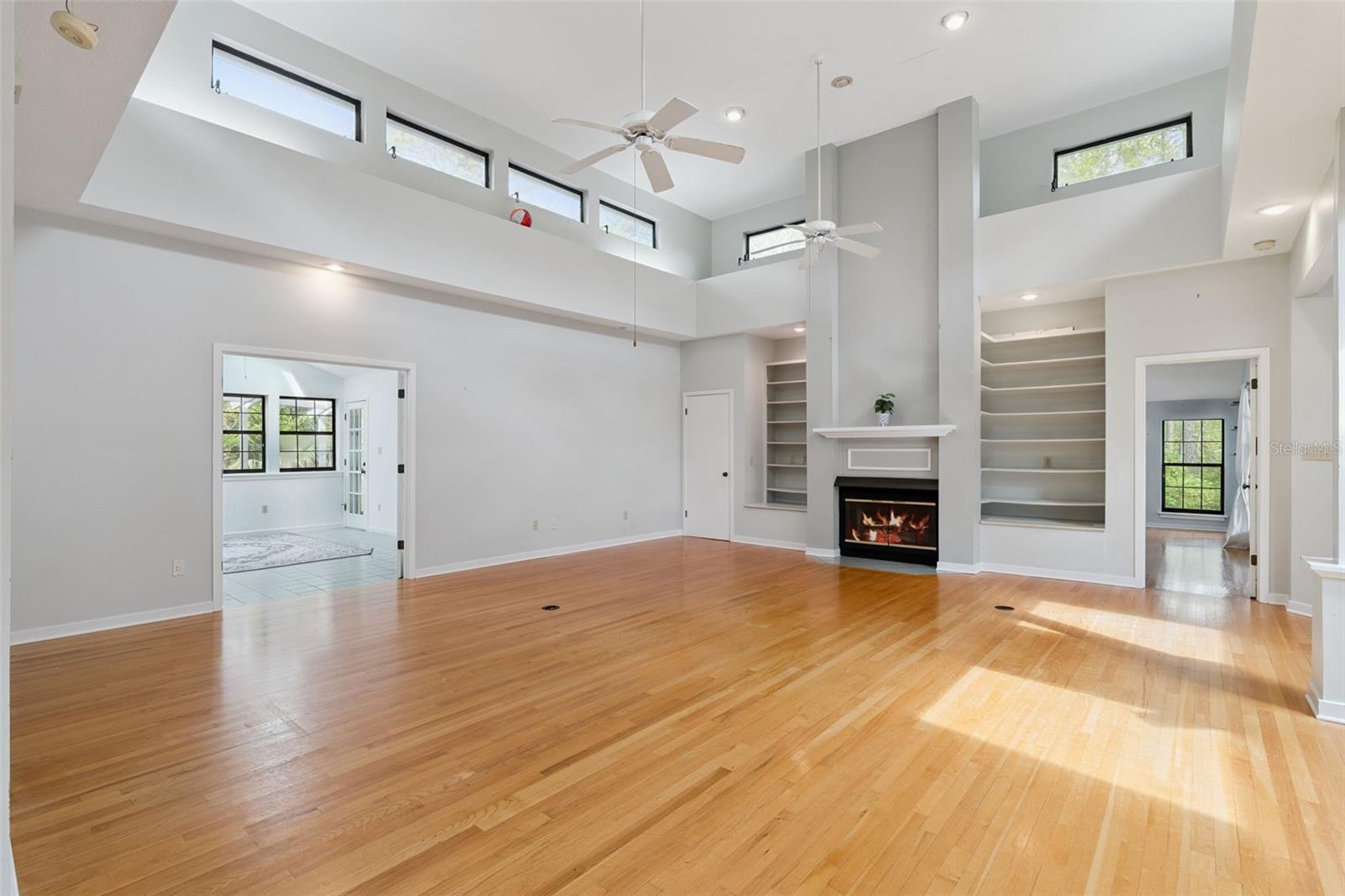 Image 13 of 56 For 156 Big Oak Bend