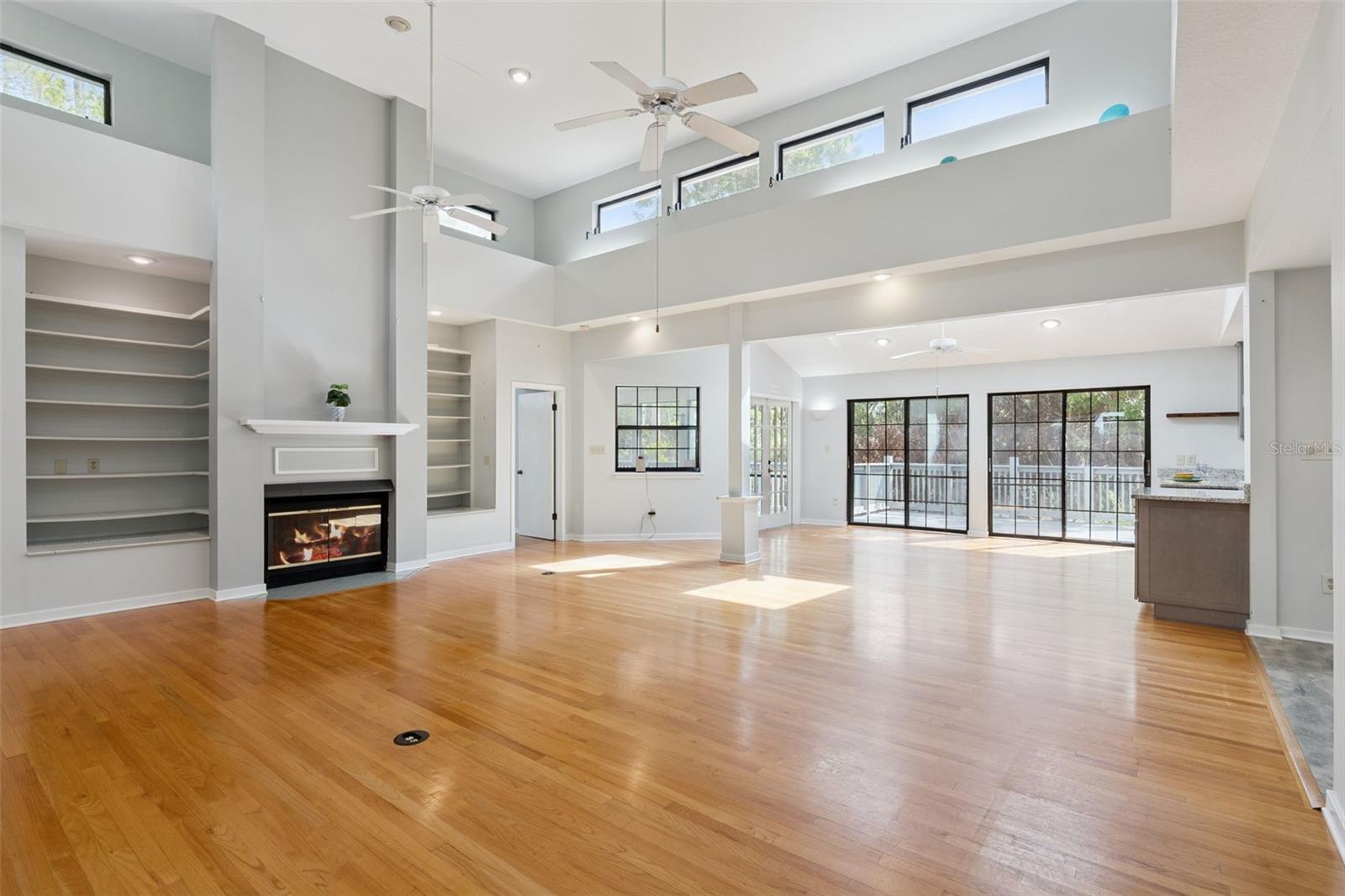 Image 16 of 56 For 156 Big Oak Bend