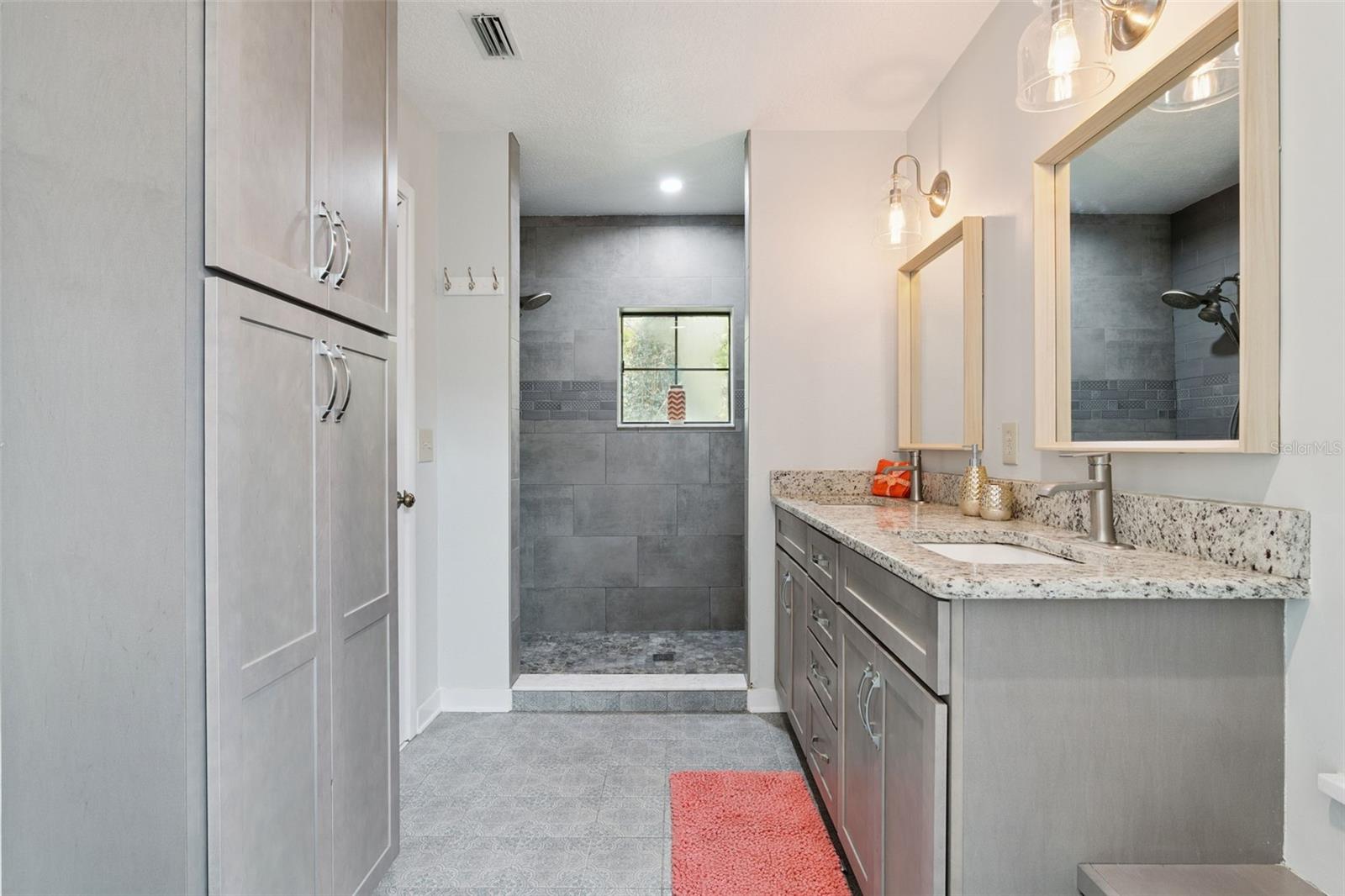 Image 29 of 56 For 156 Big Oak Bend