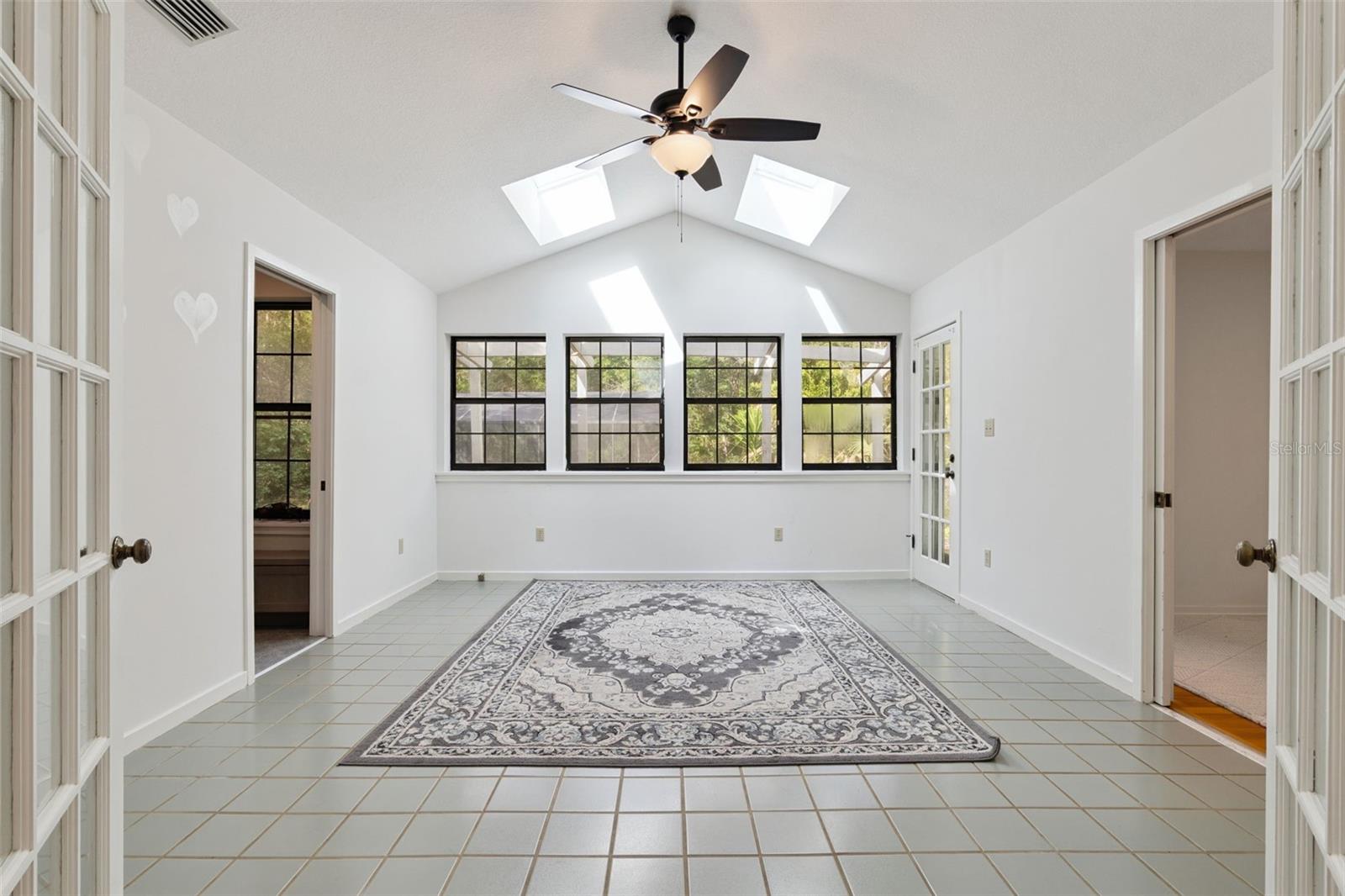 Image 31 of 56 For 156 Big Oak Bend