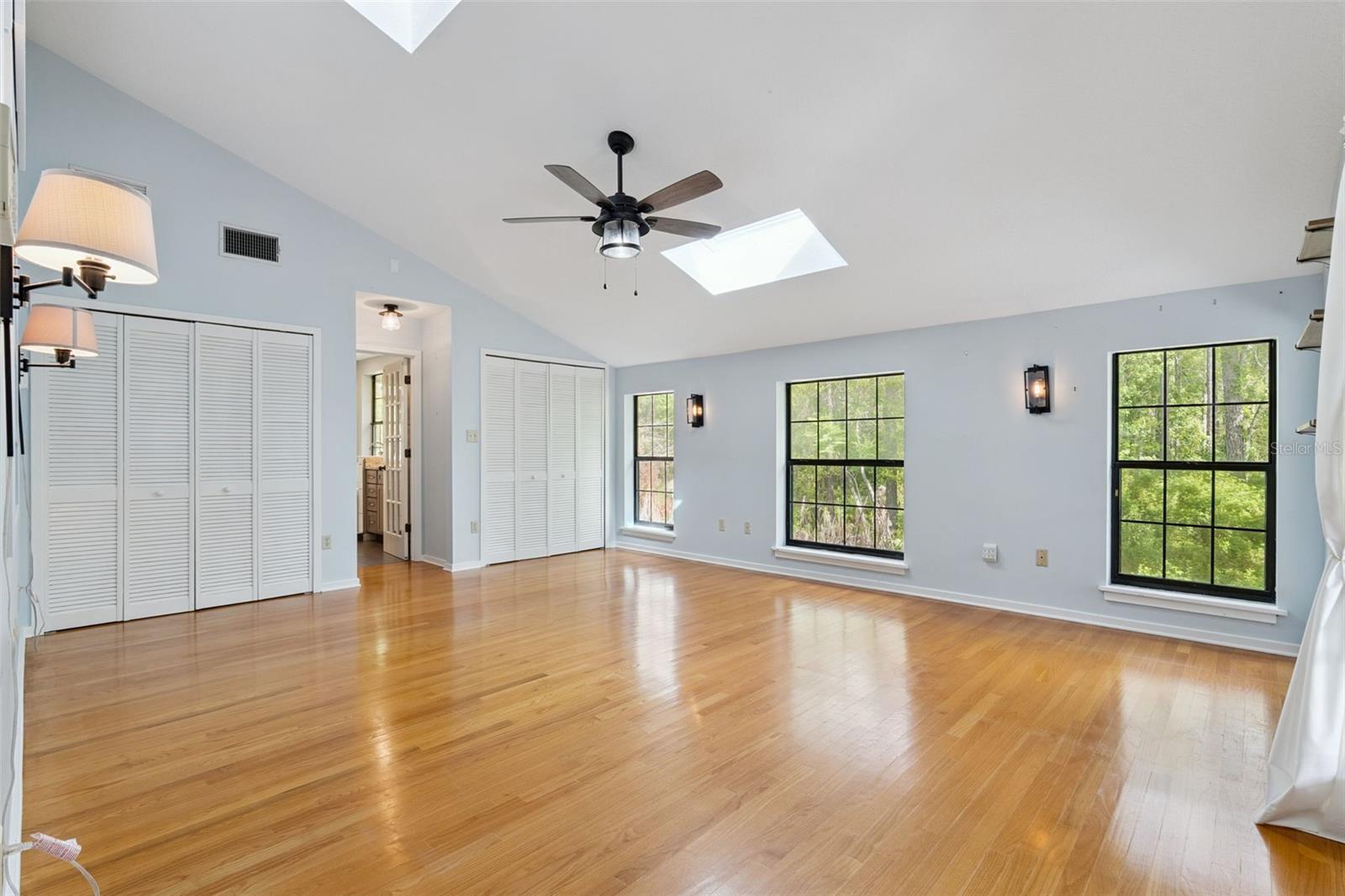 Image 34 of 56 For 156 Big Oak Bend