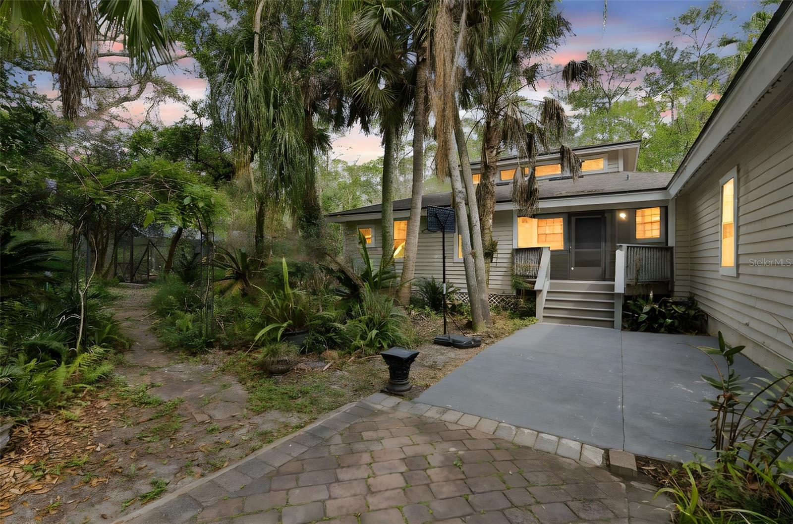 Image 4 of 56 For 156 Big Oak Bend