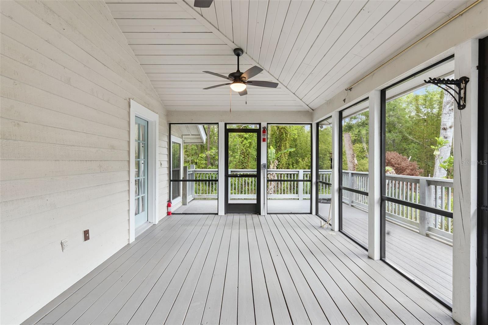 Image 41 of 56 For 156 Big Oak Bend