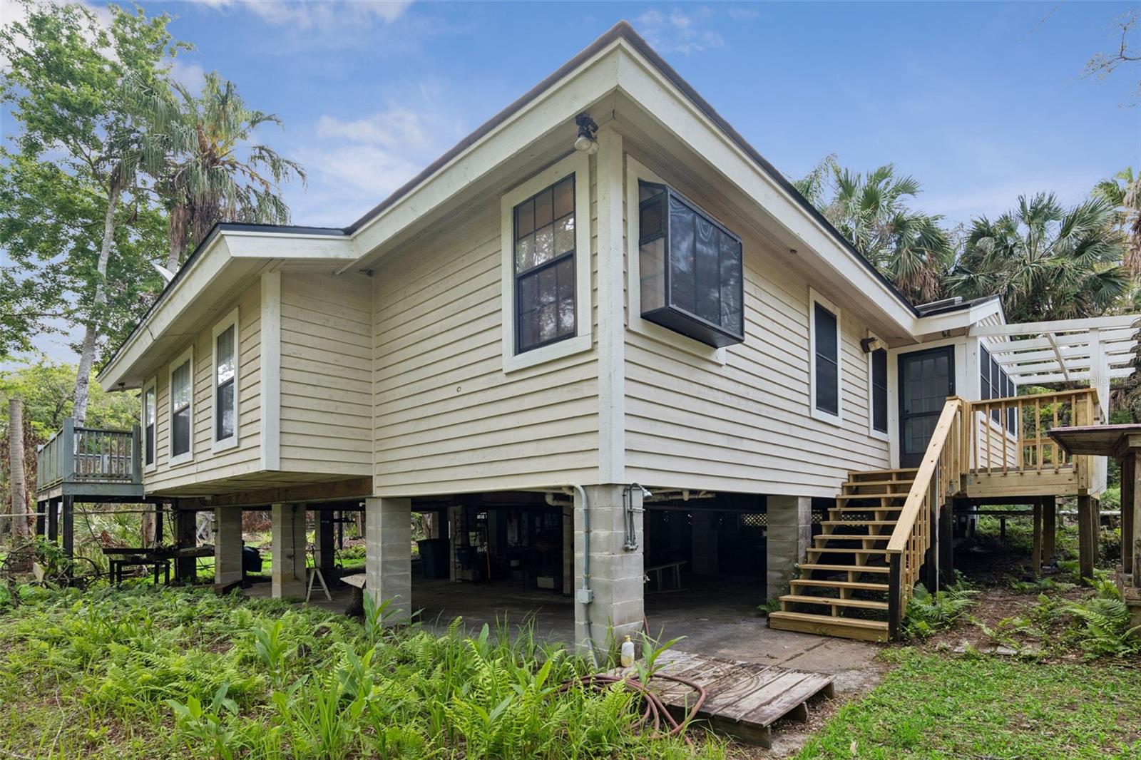 Image 47 of 56 For 156 Big Oak Bend