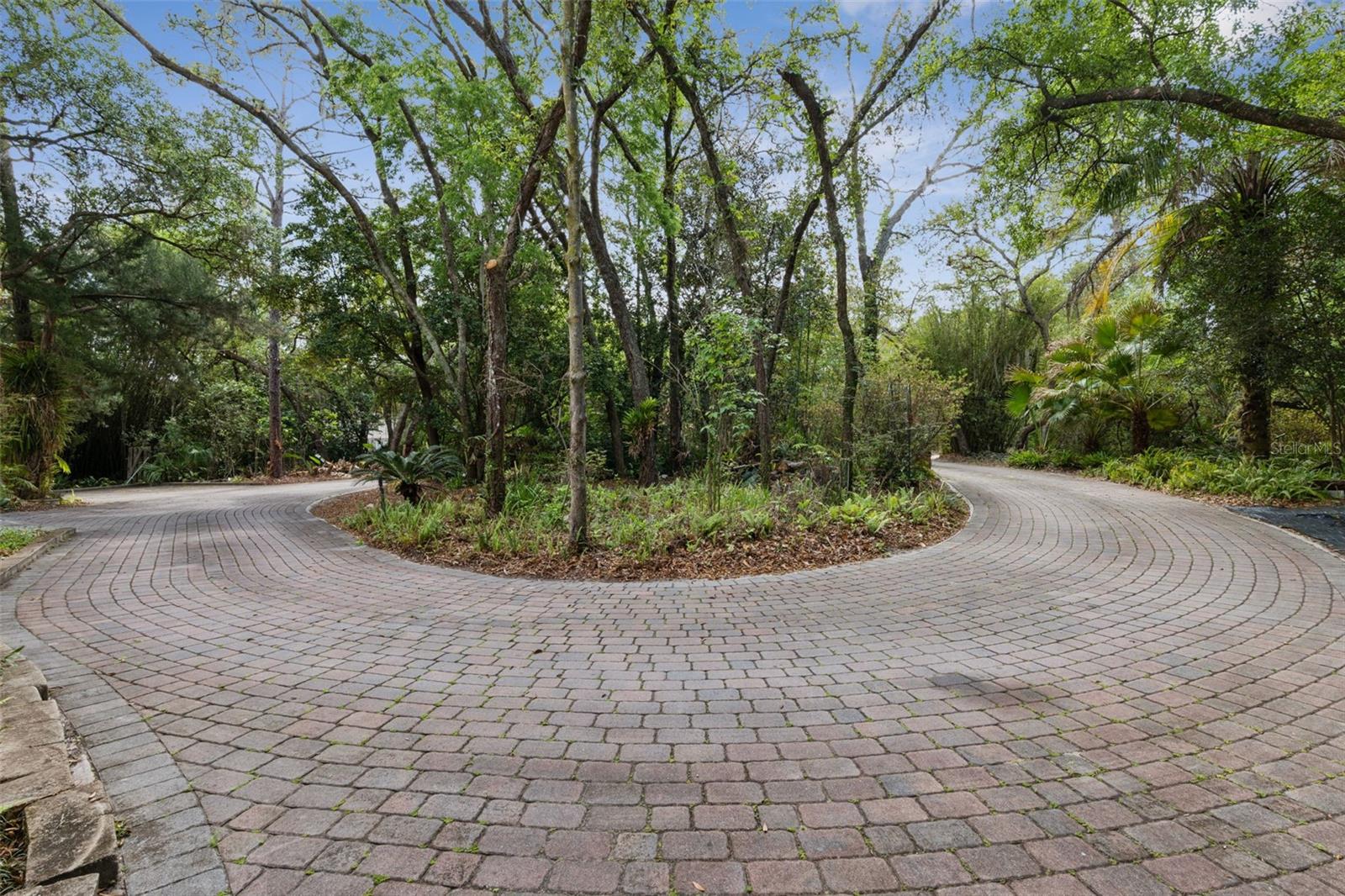 Image 6 of 56 For 156 Big Oak Bend