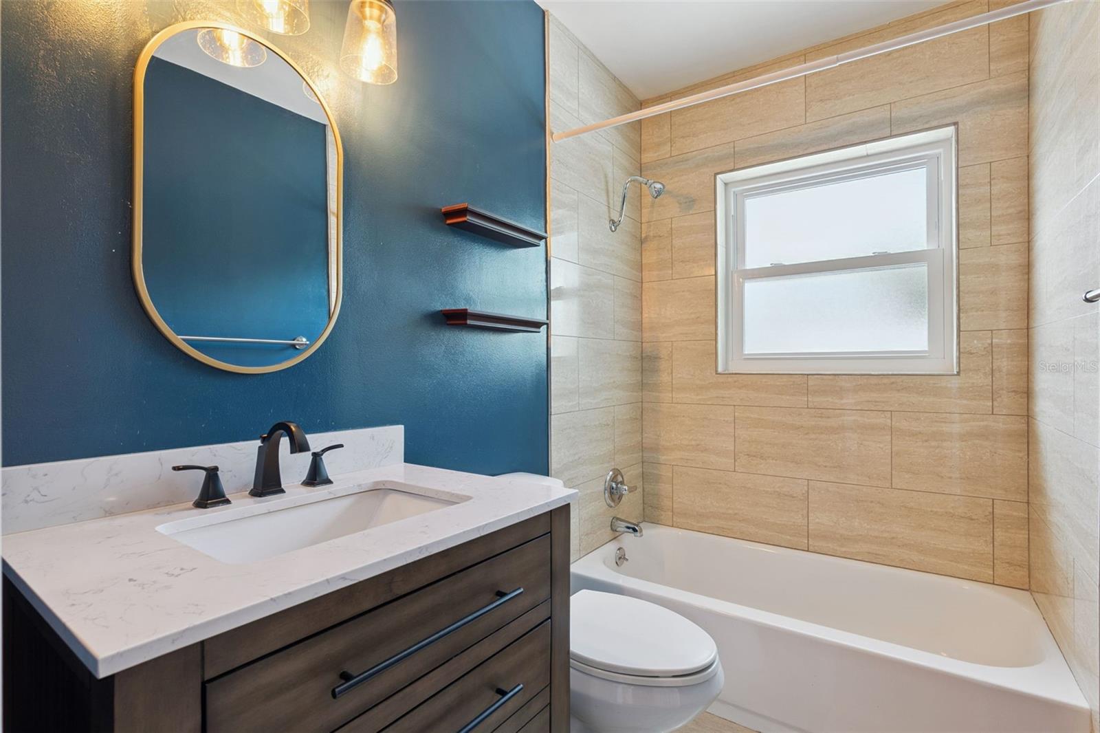 Image 21 of 43 For 2001 Gale Street