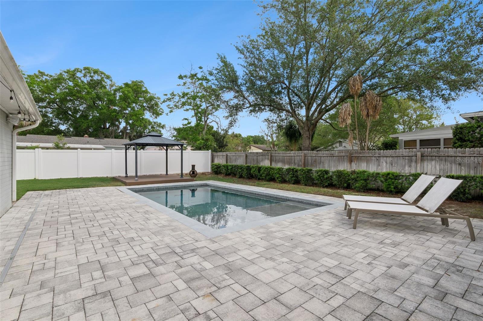 Image 32 of 43 For 2001 Gale Street