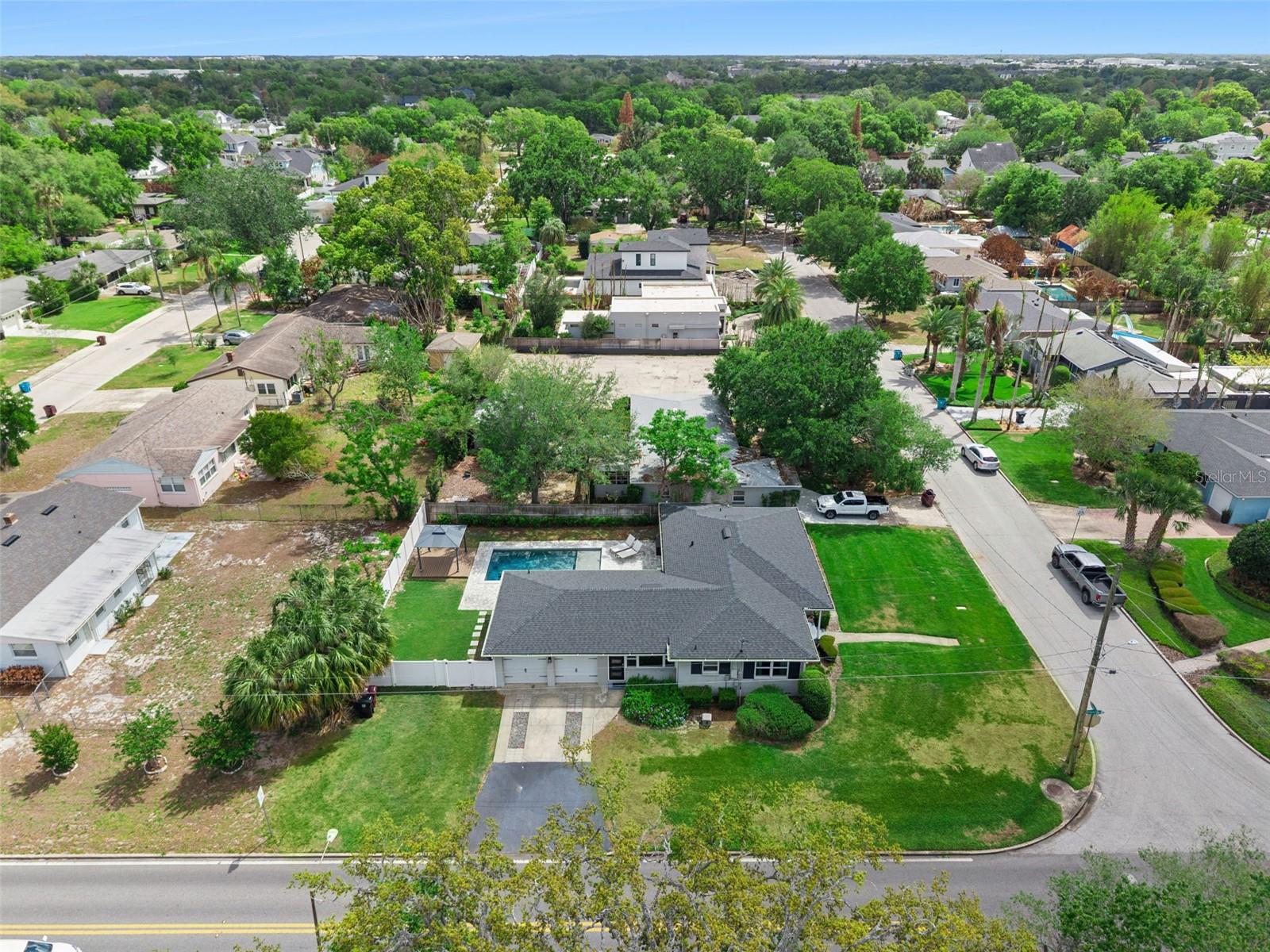 Image 39 of 43 For 2001 Gale Street