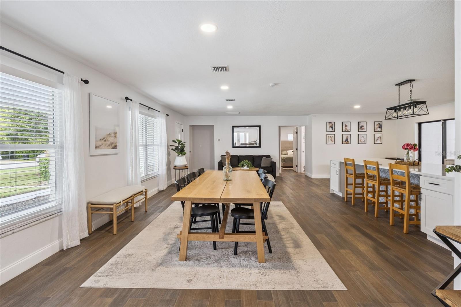 Image 12 of 55 For 884 Cutler Road