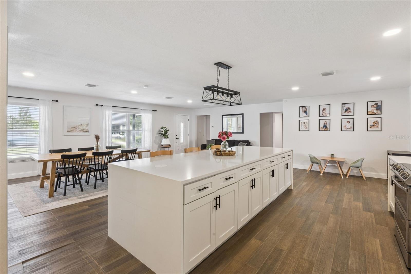 Image 15 of 55 For 884 Cutler Road