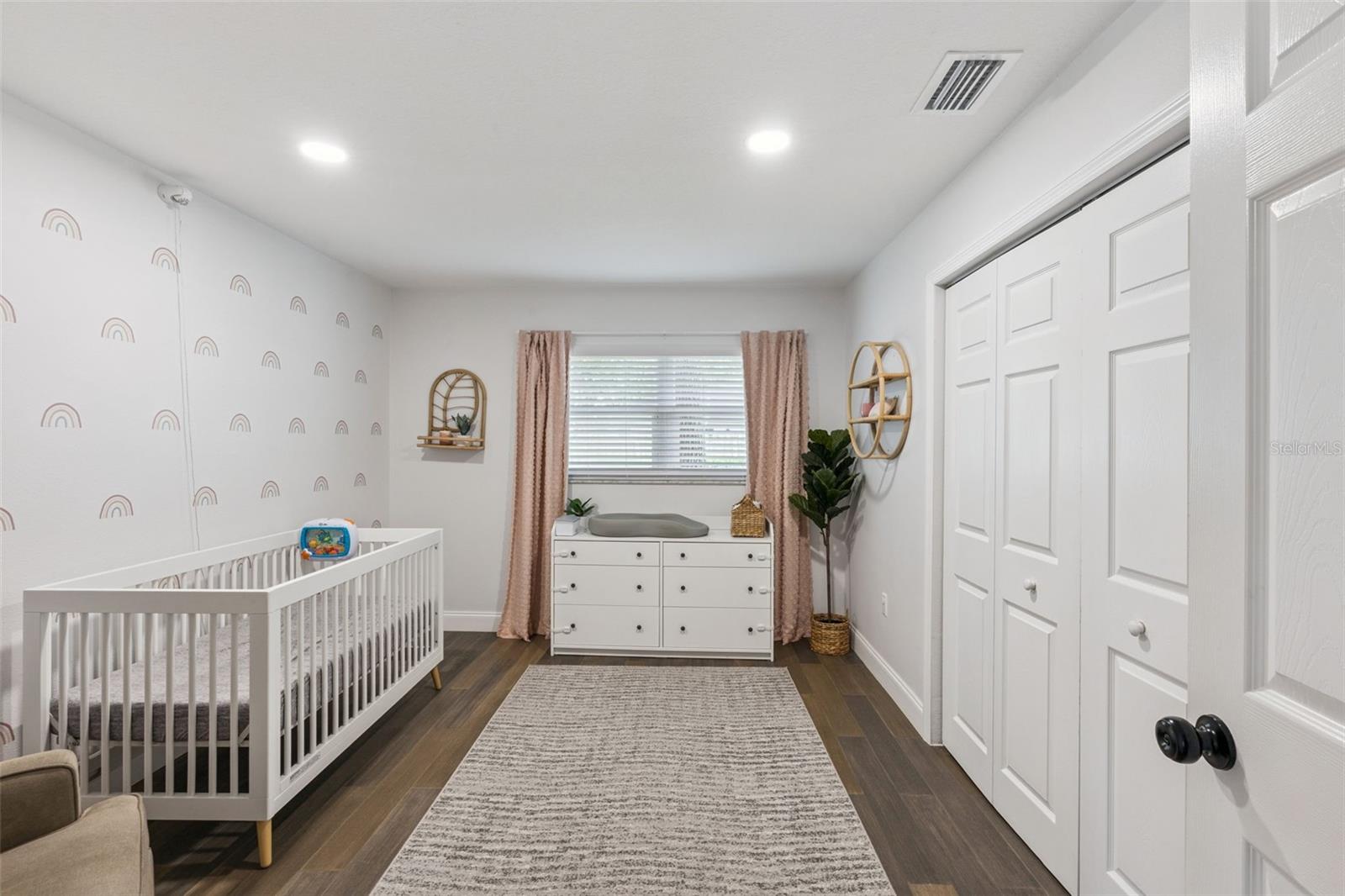 Image 26 of 55 For 884 Cutler Road