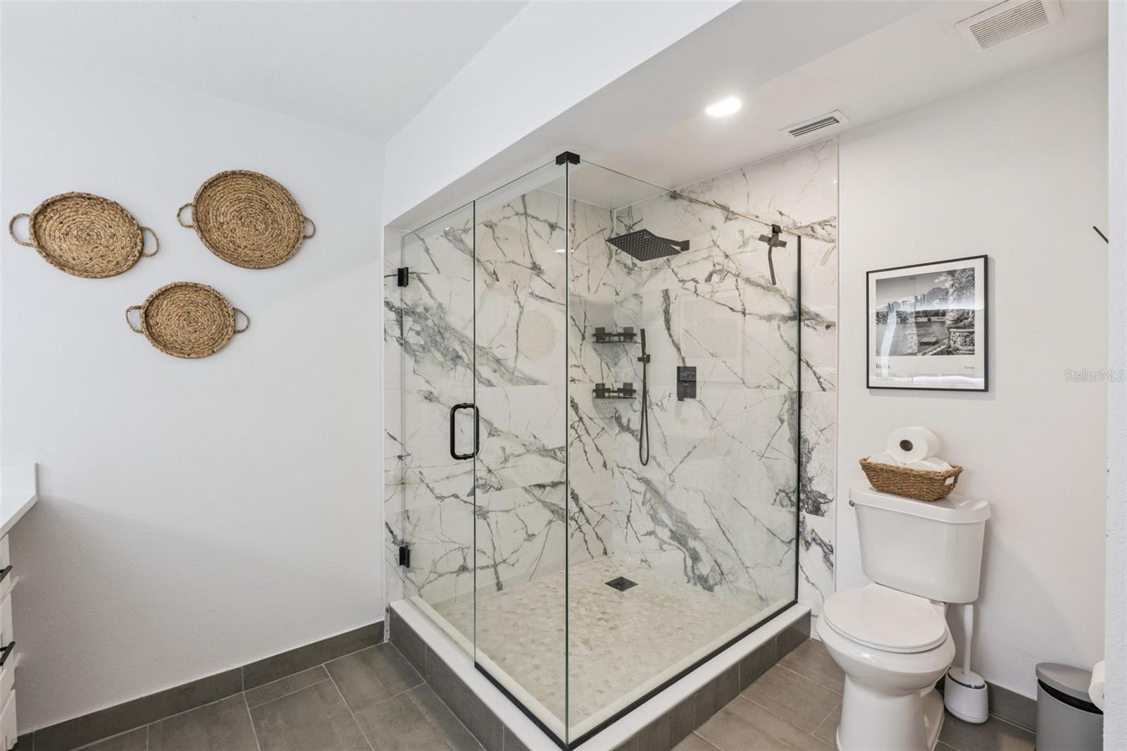 Image 29 of 55 For 884 Cutler Road