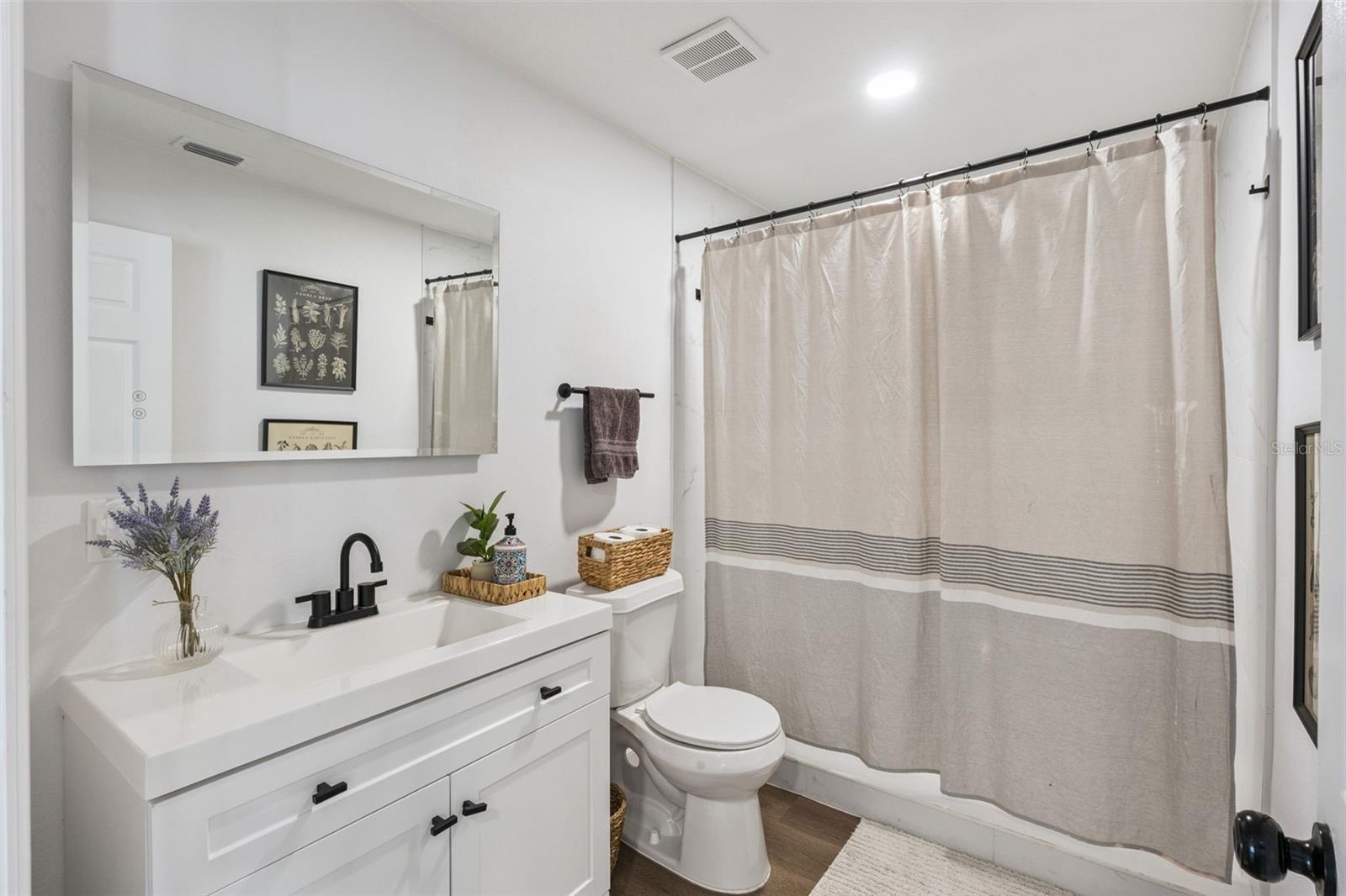 Image 30 of 55 For 884 Cutler Road