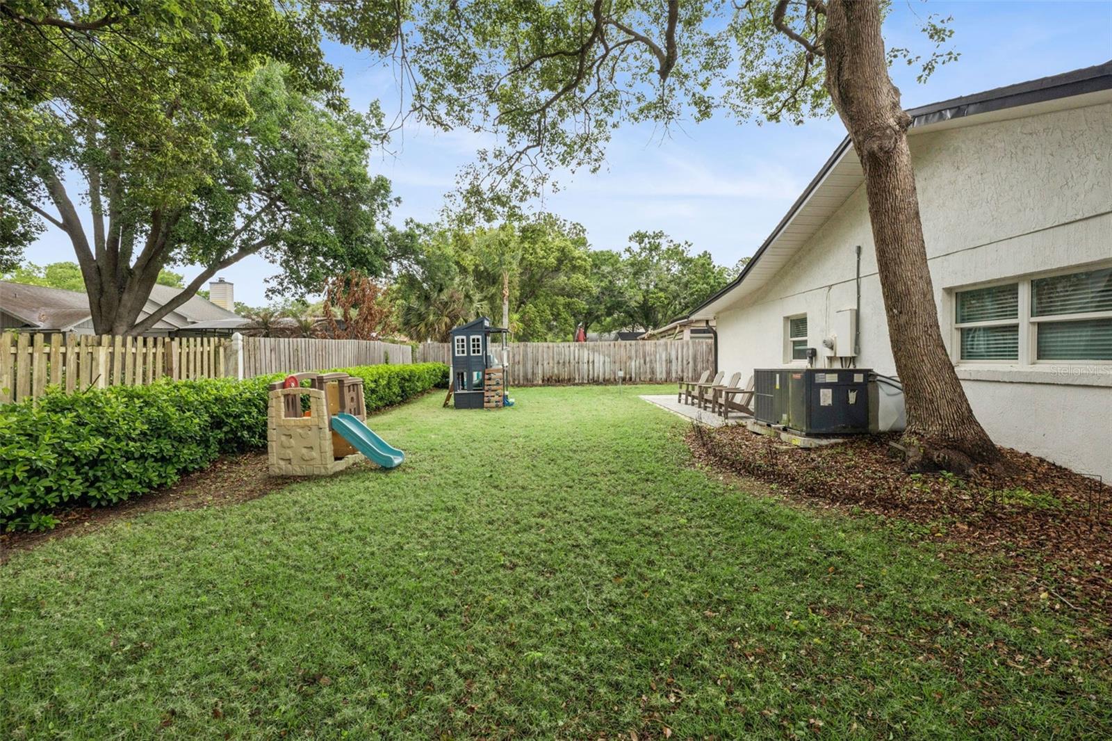 Image 39 of 55 For 884 Cutler Road