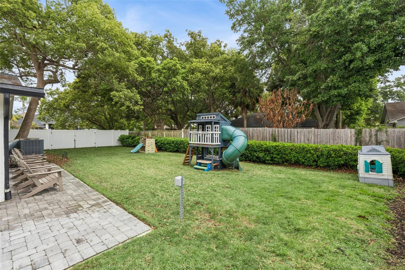 Image 41 of 55 For 884 Cutler Road