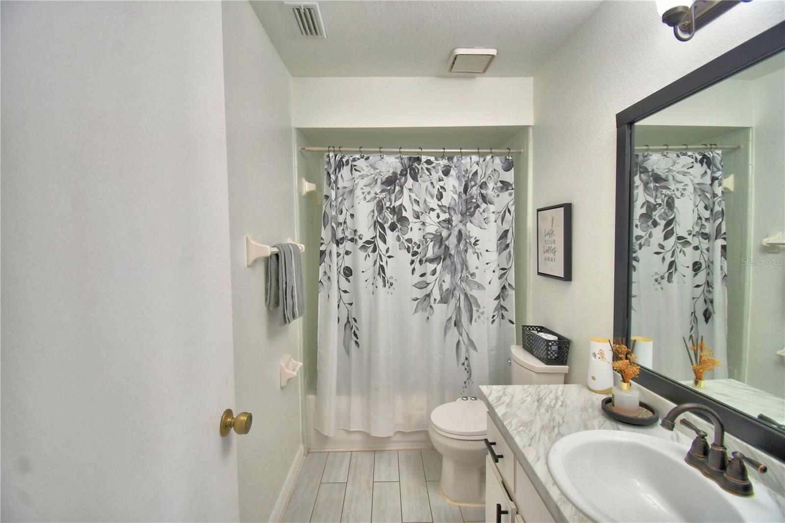 Image 25 of 65 For 2935 Dickens Circle