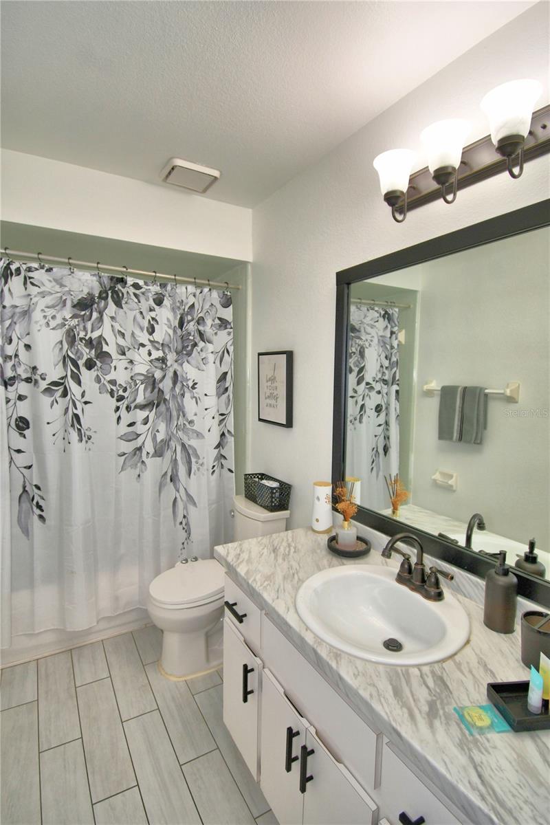 Image 27 of 65 For 2935 Dickens Circle