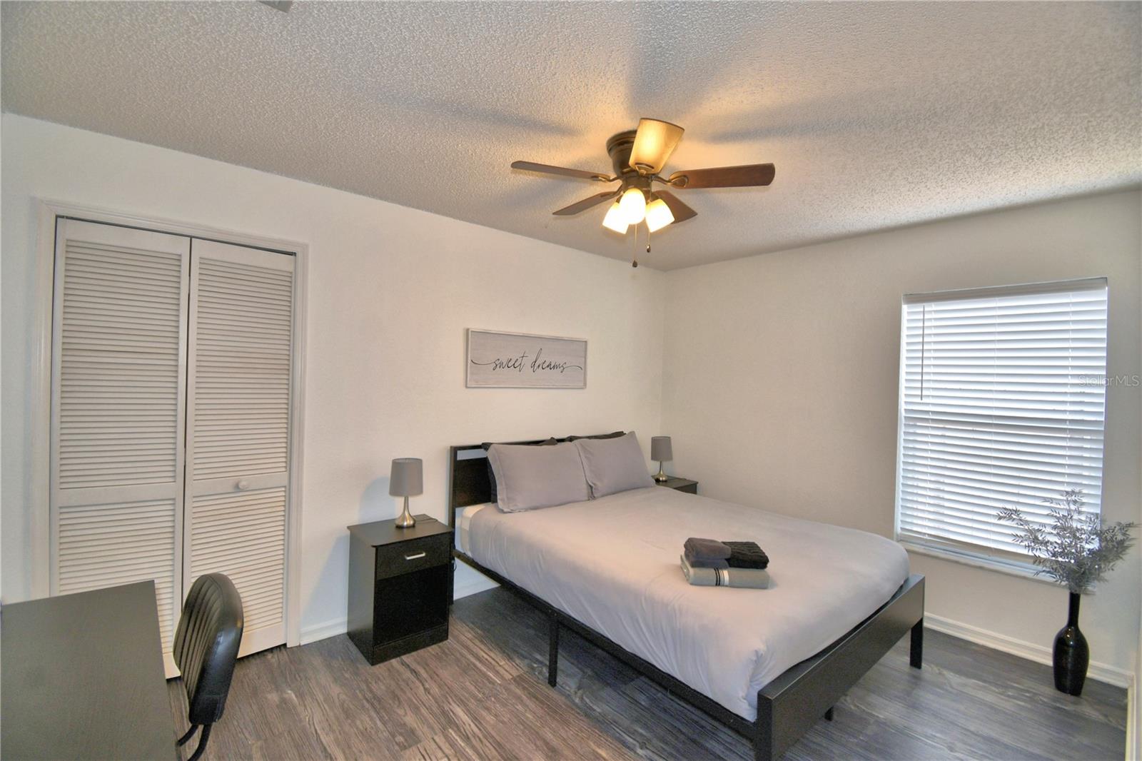 Image 28 of 65 For 2935 Dickens Circle